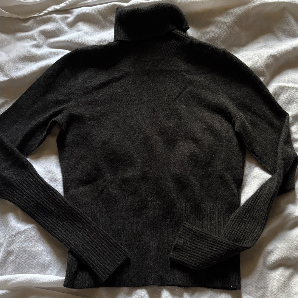 Nili Lotan Dark Grey Black Cashmere turtleneck sweater size xs